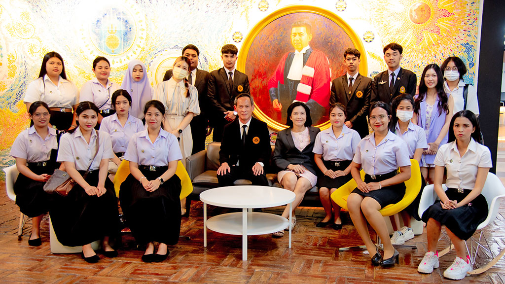 ศึกษาดูงานและฟังบรรยายพิเศษ ณ หอสมุดปรีดี พนมยงค์