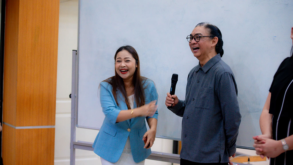 ปัจฉิมนิเทศและพัฒนาบุคลิกภาพนักนิติศาสตร์ ประจำปีการศึกษา 2566