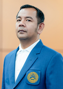 นายสุชาติ ด้วงทองกุล